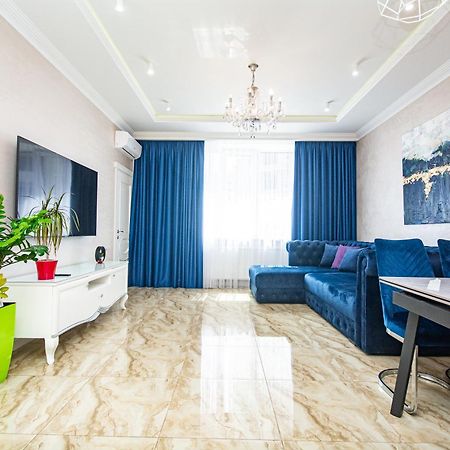 Luxury For Business & Pleasure Royal 3 Apartment เคียฟ ภายนอก รูปภาพ